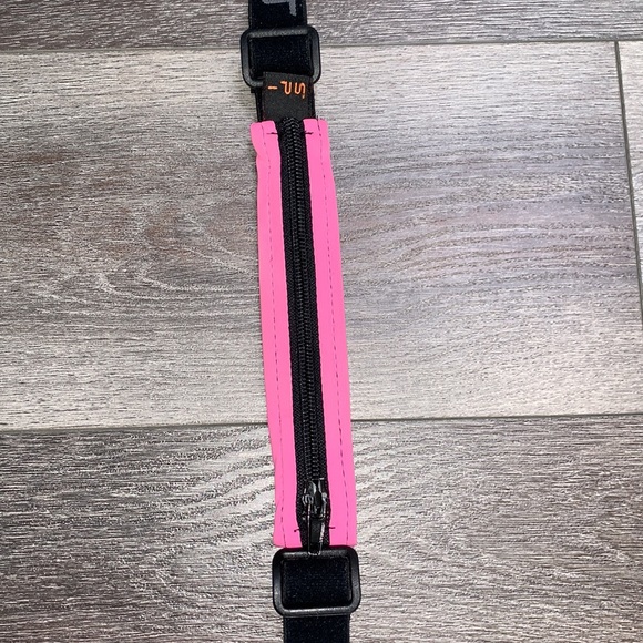 SPIBELT Athletic Running Belt Fanny Pack - Picture 5 of 8